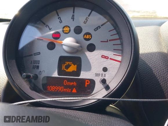 2012 MINI Countryman S z VIN WMWZC3C51CWL87051, wystawiony jako IAAI lot #41837130 z przebiegiem 108 990 mil mil oraz . Historia ofert i sprzedaży dostępna na DreamBid. Obrazek 7.