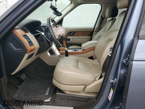 2019 Land Rover Range Rover HSE with VIN SALGS2SV9KA550350, listed as a Copart auction lot 84852544 with 58,602 mi miles and Salvage title. Bid and sale history available at DreamBid. Image 7.