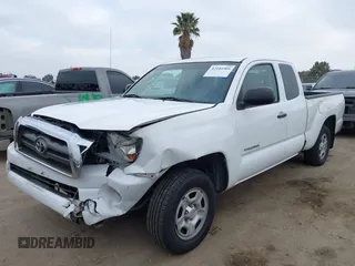 2010 Toyota Tacoma z VIN 5TETX4CN2AZ715385, wystawiony jako IAAI lot #42184905 z przebiegiem 209 078 mil mil oraz . Historia ofert i sprzedaży dostępna na DreamBid. Obrazek 2.