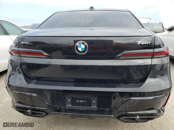 2024 BMW 7 Series 760i xDrive with VIN WBA33EJ02RCR69064, listed as a Copart auction lot 74063964 with 2,938 mi miles and Non Repairable. Bid and sale history available at carsss.com. Image 6.