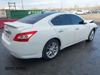 2010 Nissan Maxima SV z VIN 1N4AA5AP7AC865211, wystawiony jako IAAI lot #41783071 z przebiegiem 177 512 mil mil oraz . Historia ofert i sprzedaży dostępna na DreamBid. Obrazek 4.