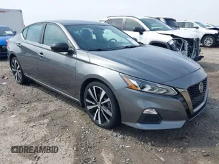 2021 Nissan Altima 2.5 SR with VIN 1N4BL4CV4MN306647, listed as a IAAI auction lot 41776187 with 63,705 mi miles. Bid and sale history available at carsss.com. Image 1.