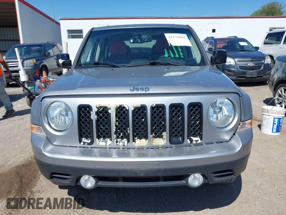 2016 Jeep Patriot Latitude with VIN 1C4NJPFA1GD612920, listed as a IAAI auction lot 42274901 with 187,559 mi miles and . Bid and sale history available at DreamBid. Image 13.