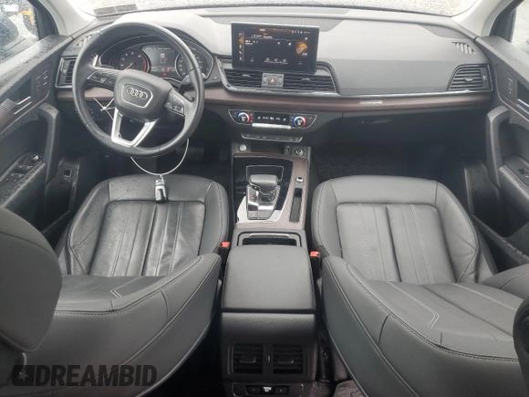 2021 Audi Q5 Premium z VIN WA1AAAFY4M2002990, wystawiony jako Copart lot #57480875 z przebiegiem 55 171 mil mil oraz Szkoda całkowita • Salvage title. Historia ofert i sprzedaży dostępna na DreamBid. Obrazek 8.