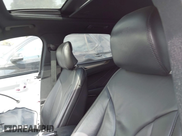 2019 Lincoln MKC Select with VIN 5LMCJ2C9XKUL17367, listed as a IAAI auction lot 42735895 with 57,624 mi miles and . Bid and sale history available at DreamBid. Image 19.