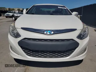 2012 Hyundai Sonata Hybrid z VIN KMHEC4A42CA032867, wystawiony jako Copart lot #61369295 z przebiegiem 151 751 mil mil oraz Czysty tytuł • Clean title. Historia ofert i sprzedaży dostępna na DreamBid. Obrazek 5.