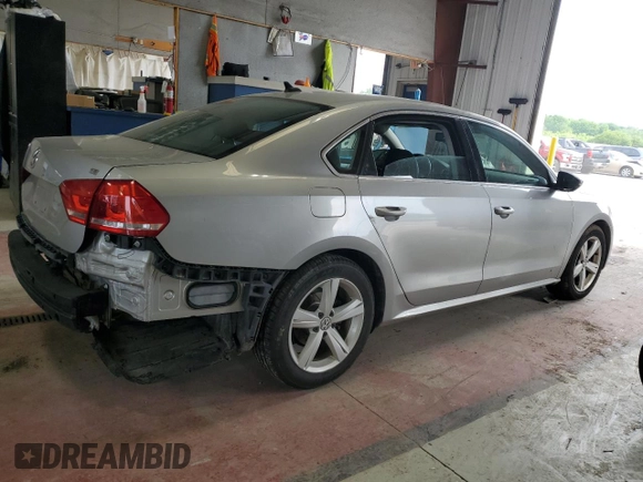 2012 Volkswagen Passat SE z VIN 1VWBP7A36CC002082, wystawiony jako Copart lot #60692375 z przebiegiem 154 980 mil mil oraz Szkoda całkowita • Salvage title. Historia ofert i sprzedaży dostępna na DreamBid. Obrazek 3.