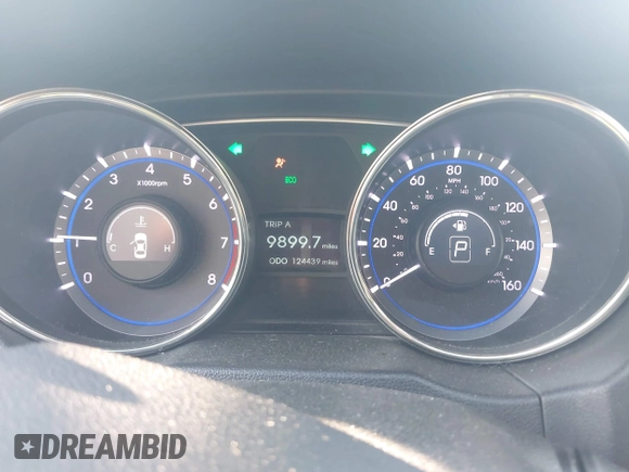2012 Hyundai Sonata SE with VIN 5NPEC4AB7CH330570, listed as a IAAI auction lot 42108128 with 124,439 mi miles and . Bid and sale history available at carsss.com. Image 7.