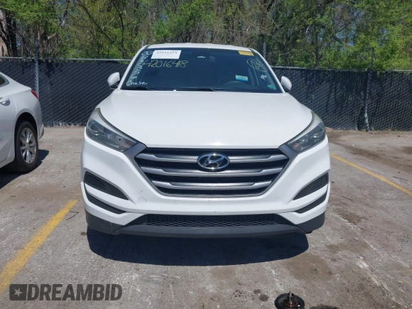 2018 Hyundai Tucson SE with VIN KM8J23A47JU820356, listed as a IAAI auction lot 42016418 with 110,138 mi miles. Bid and sale history available at carsss.com. Image 6.