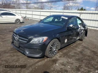 2016 Mercedes-Benz C 300 Luxury z VIN 55SWF4KB1GU171929, wystawiony jako Copart lot #50292985 z przebiegiem Nie podano mil oraz Szkoda całkowita • Salvage title. Historia ofert i sprzedaży dostępna na DreamBid. Obrazek 1.