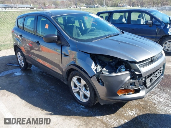 2014 Ford Escape S with VIN 1FMCU0F75EUE26087, listed as a IAAI auction lot 41882375 with 135,077 mi miles. Bid and sale history available at carsss.com. Image 1.