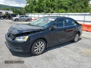 2013 Volkswagen Jetta SE with VIN 3VWDP7AJ7DM353137, listed as a Copart auction lot 64393845 with 156,348 mi miles and Salvage title. Bid and sale history available at DreamBid. Image 1.