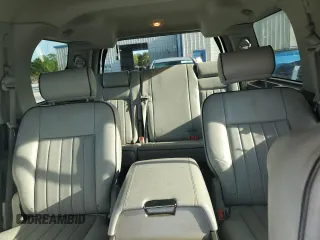 2006 Lincoln Navigator Luxury with VIN 5LMFU27576LJ27128, listed as a Copart auction lot 70362034 with 174,518 mi miles and Salvage Title. Bid and sale history available at carsss.com. Image 10.