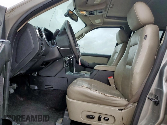 2008 Ford Explorer XLT с VIN 1FMEU63E28UB15185, выставлен на аукционе Copart как лот 54689525 с пробегом 149 516 миль миль и Чистый • Clean title. История ставок и продаж доступна на DreamBid. Изображение 7.