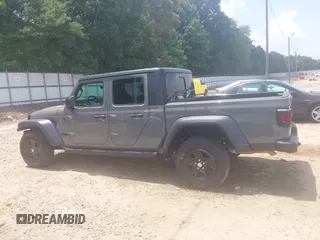 2023 Jeep Gladiator Sport S с VIN 1C6HJTAG7PL522721, выставлен на аукционе IAAI как лот 42594463 с пробегом 64 702 миль миль и . История ставок и продаж доступна на DreamBid. Изображение 14.