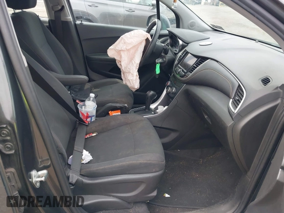 2020 Chevrolet Trax LS with VIN 3GNCJKSB2LL224969, listed as a IAAI auction lot 42506333 with 101,529 mi miles and . Bid and sale history available at DreamBid. Image 5.