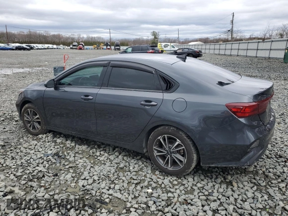 2022 Kia Forte LXS with VIN 3KPF24AD9NE502095, listed as a Copart auction lot 49379155 with 28,300 mi miles and Salvage Title. Bid and sale history available at carsss.com. Image 2.