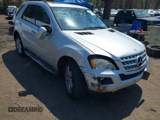 2009 Mercedes-Benz M 350 with VIN 4JGBB86E29A475950, listed as a IAAI auction lot 42102078 with 102,601 mi miles and . Bid and sale history available at carsss.com. Image 6.