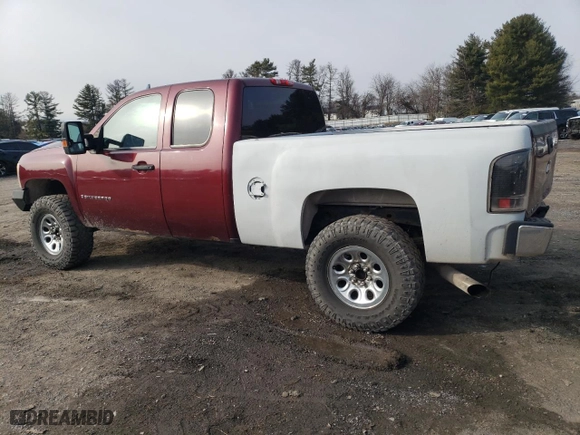 2009 Chevrolet Silverado 1500 Work Truck with VIN 1GCEK19C09Z196615, listed as a Copart auction lot 41380365 with 199,638 mi miles and Clean Title. Bid and sale history available at carsss.com. Image 2.