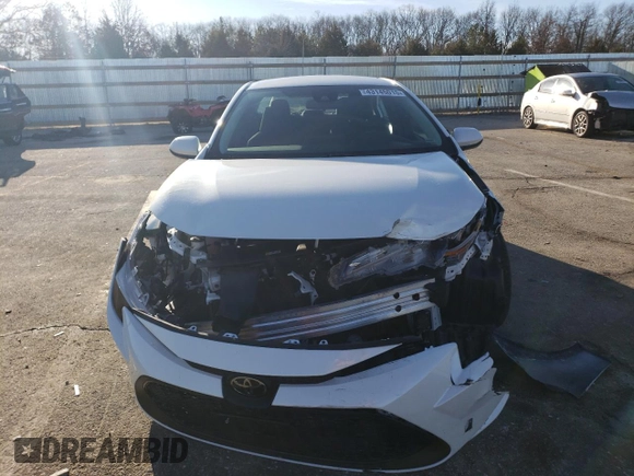 2022 Toyota Corolla LE with VIN 5YFEPMAE6NP386052, listed as a Copart auction lot 43145015 with 40,011 mi miles and Salvage Title. Bid and sale history available at carsss.com. Image 5.