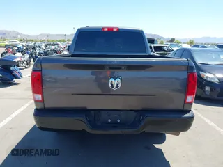 2016 Ram 1500 Express z VIN 1C6RR6FT4GS292808, wystawiony jako IAAI lot #42237529 z przebiegiem 109 581 mil mil oraz . Historia ofert i sprzedaży dostępna na DreamBid. Obrazek 16.