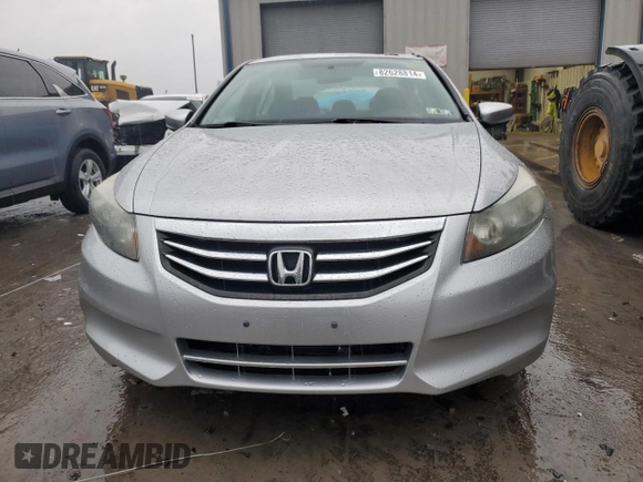 2011 Honda Accord EX with VIN 1HGCP2E75BA073907, listed as a Copart auction lot 82628814 with 131,091 mi miles and Salvage title. Bid and sale history available at DreamBid. Image 5.