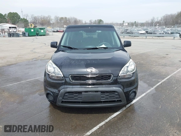 2013 Kia Soul with VIN KNDJT2A53D7621358, listed as a IAAI auction lot 41800278 with 89,452 mi miles. Bid and sale history available at carsss.com. Image 12.