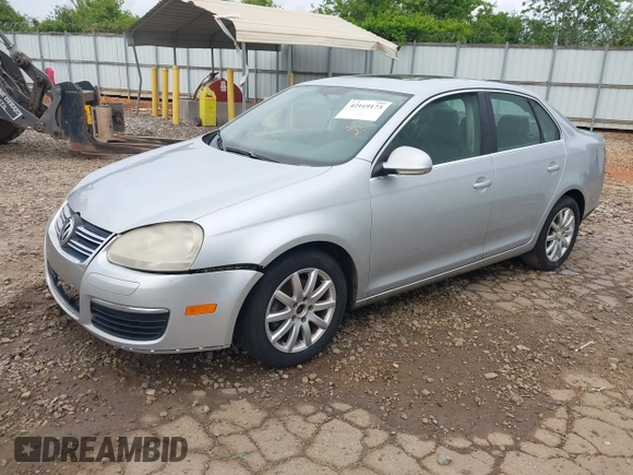 2008 Volkswagen Jetta SE z VIN 3VWRM71K38M043595, wystawiony jako IAAI lot #42169173 z przebiegiem 383 659 mil mil oraz . Historia ofert i sprzedaży dostępna na DreamBid. Obrazek 2.