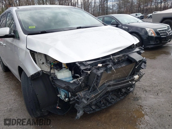 2016 Kia Sedona EX with VIN KNDMC5C13G6156874, listed as a IAAI auction lot 41458155 with 108,241 mi miles. Bid and sale history available at carsss.com. Image 6.