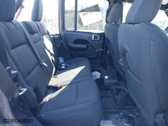 2019 Jeep Wrangler Unlimited Sport S with VIN 1C4HJXDG7KW572294, listed as a IAAI auction lot 41607986 with 61,734 mi miles. Bid and sale history available at carsss.com. Image 8.