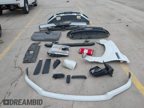 2018 Ford F-150 XL with VIN 1FTMF1CB4JKF54148, listed as a IAAI auction lot 42275439 with 157,811 mi miles and . Bid and sale history available at DreamBid. Image 12.