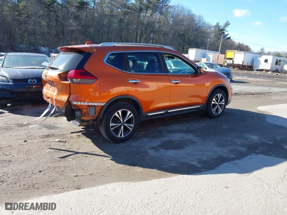 2017 Nissan Rogue SL with VIN 5N1AT2MV9HC762391, listed as a IAAI auction lot 41571253 with 127,929 mi miles. Bid and sale history available at carsss.com. Image 4.