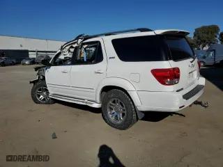 2005 Toyota Sequoia SR5 with VIN 5TDZT34A05S264259, listed as a Copart auction lot 42812925 with 70,402 mi miles and Salvage Title. Bid and sale history available at carsss.com. Image 2.