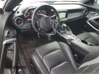 2017 Chevrolet Camaro 2LT z VIN 1G1FD3DS4H0215168, wystawiony jako Copart lot #44794965 z przebiegiem 56 267 mil mil oraz Szkoda całkowita • Salvage title. Historia ofert i sprzedaży dostępna na DreamBid. Obrazek 8.