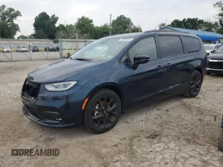 2025 Chrysler Pacifica Limited z VIN 2C4RC1GG3SR516224, wystawiony jako Copart lot #59814605 z przebiegiem 22 039 mil mil oraz Czysty tytuł • Clean title. Historia ofert i sprzedaży dostępna na DreamBid. Obrazek 1.