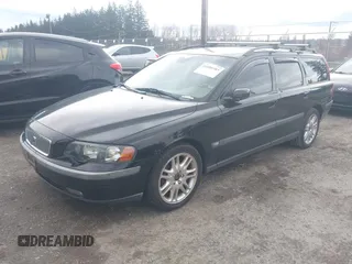 2004 Volvo V70 with VIN YV1SW59V342406457, listed as a IAAI auction lot 41806985 with 154,373 mi miles. Bid and sale history available at carsss.com. Image 2.
