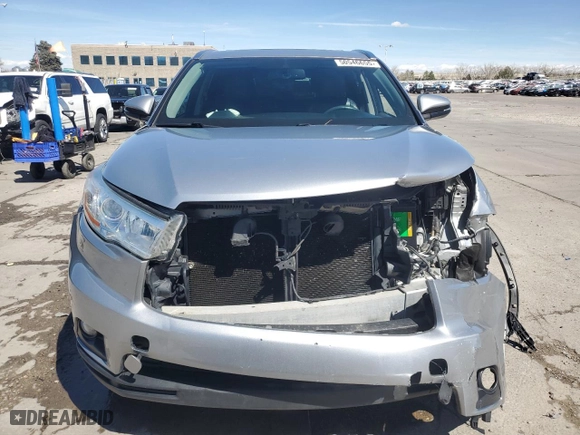 2014 Toyota Highlander XLE with VIN 5TDJKRFH8ES029640, listed as a Copart auction lot 50546655 with 87,376 mi miles and Salvage Title. Bid and sale history available at carsss.com. Image 5.