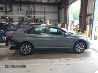 2024 Volkswagen Jetta S with VIN 3VW5M7BU2RM039540, listed as a IAAI auction lot 42422981 with 17,568 mi miles and . Bid and sale history available at DreamBid. Image 14.