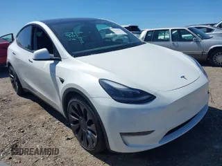 2022 Tesla Model Y Performance with VIN 7SAYGDEF7NF327400, listed as a IAAI auction lot 41790197 with 42,103 mi miles. Bid and sale history available at carsss.com. Image 1.