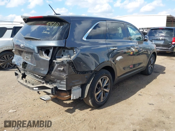 2020 Kia Sorento LX V6 with VIN 5XYPG4A57LG680747, listed as a IAAI auction lot 40729596 with 108,559 mi miles. Bid and sale history available at carsss.com. Image 4.