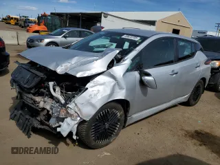 2024 Nissan LEAF SV Plus z VIN 1N4CZ1CV6RC555505, wystawiony jako Copart lot #49623705 z przebiegiem 31 272 mil mil oraz Szkoda całkowita • Salvage title. Historia ofert i sprzedaży dostępna na DreamBid. Obrazek 1.
