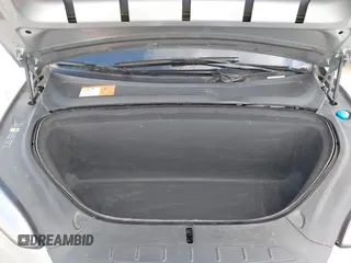 2017 Tesla Model X 90D z VIN 5YJXCDE23HF067843, wystawiony jako IAAI lot #42347649 z przebiegiem Nie podano mil oraz . Historia ofert i sprzedaży dostępna na DreamBid. Obrazek 10.