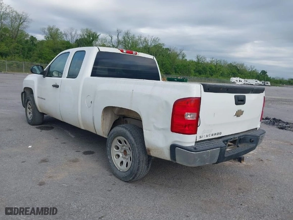 2008 Chevrolet Silverado 1500 Work Truck with VIN 1GCEC19C28Z330326, listed as a IAAI auction lot 42041697 with 294,101 mi miles. Bid and sale history available at carsss.com. Image 3.