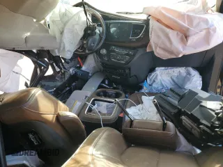 2018 Chrysler Pacifica Limited z VIN 2C4RC1GG4JR212365, wystawiony jako Copart lot #50052575 z przebiegiem Nie podano mil oraz Szkody całkowita. Historia ofert i sprzedaży dostępna na DreamBid. Obrazek 8.