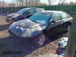 2007 Nissan Altima 2.5 with VIN 1N4AL21E87C180988, listed as a IAAI auction lot 41087817 with 999,999 mi miles. Bid and sale history available at carsss.com. Image 2.