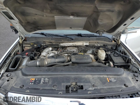 2018 GMC Sierra 3500HD Denali z VIN 1GT42YEY2JF254218, wystawiony jako Copart lot #85935094 z przebiegiem 157 907 mil mil oraz Szkody całkowita. Historia ofert i sprzedaży dostępna na DreamBid. Obrazek 13.