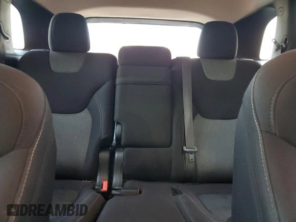 2017 Jeep Cherokee Sport z VIN 1C4PJLASXHW577141, wystawiony jako Copart lot #42171405 z przebiegiem 150 144 mil mil oraz Czysty tytuł • Clean title. Historia ofert i sprzedaży dostępna na DreamBid. Obrazek 10.
