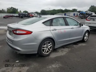 2016 Ford Fusion SE with VIN 1FA6P0HD8G5111721, listed as a Copart auction lot 64030325 with 132,770 mi miles and Salvage title. Bid and sale history available at DreamBid. Image 3.