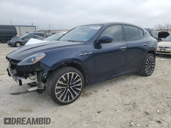 2023 Maserati Grecale Modena z VIN ZN682AVM1P7407775, wystawiony jako Copart lot #88538195 z przebiegiem 22 543 mil mil oraz Szkoda całkowita • Salvage title. Historia ofert i sprzedaży dostępna na DreamBid. Obrazek 1.