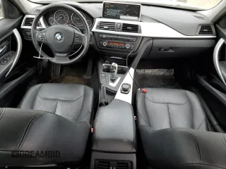 2013 BMW 3 Series 328i xDrive with VIN WBA3B5G56DNP41068, listed as a Copart auction lot 54586325 with 112,441 mi miles and Salvage title. Bid and sale history available at DreamBid. Image 8.